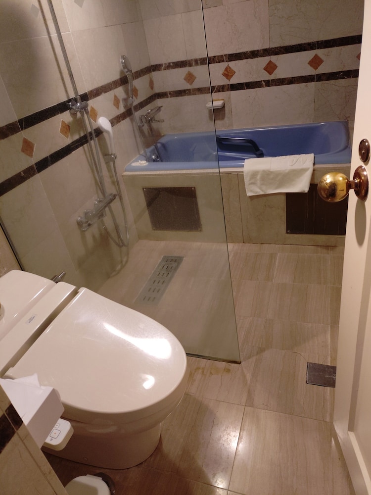 Room Assigned on Arrival, Twin Beds