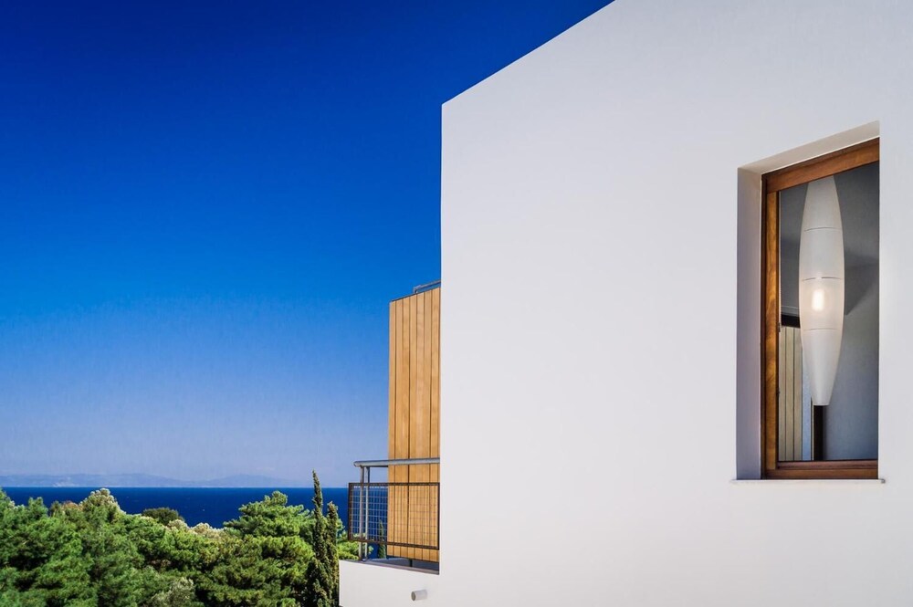 Semeli Boutique Hotel 47/50