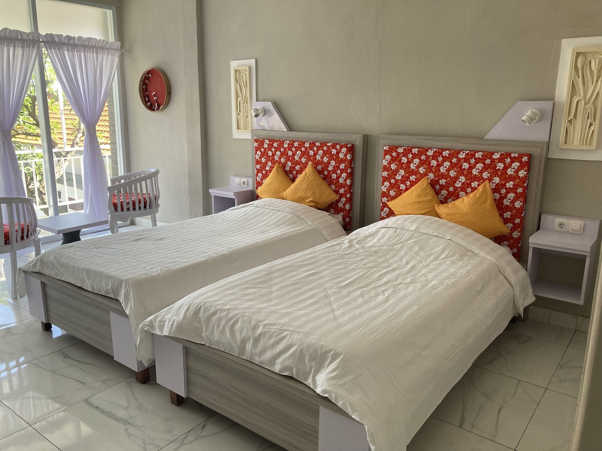 DELUXE, TWIN BEDS, SEA VIEW, TERRACE