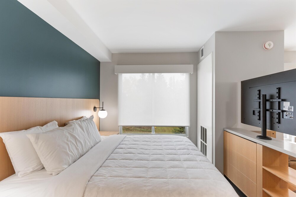 Hyatt House Thunder Bay 12/50
