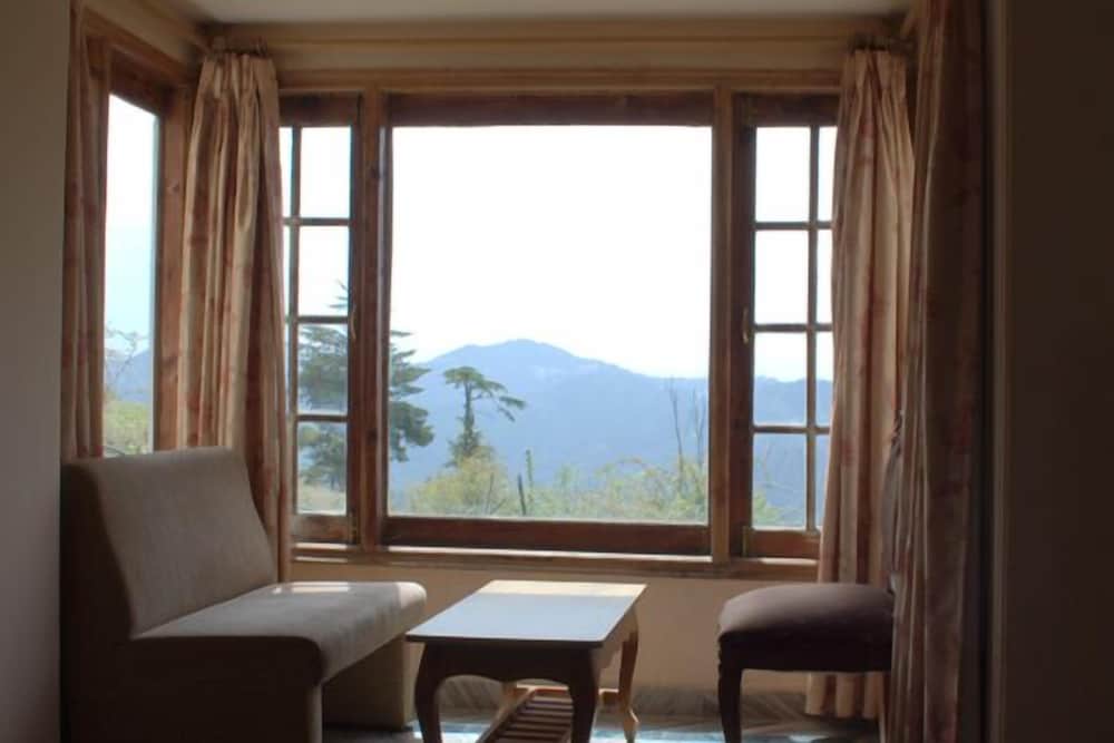 The Woodstock Resort 18/25