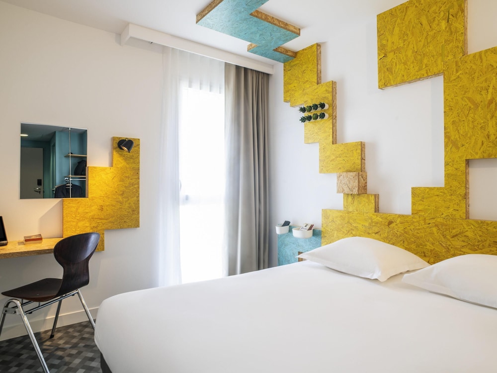 PURE, DOUBLE BED