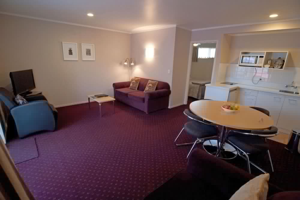Manukau Motor Lodge 32/58