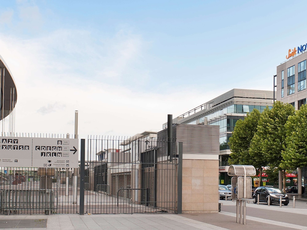 Novotel Suites Paris Stade De France 36/39