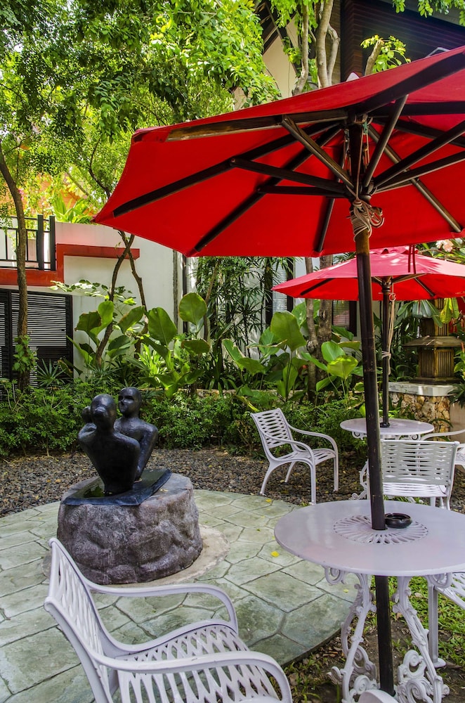 KIRIKAYAN BOUTIQUE RESORT 50/72