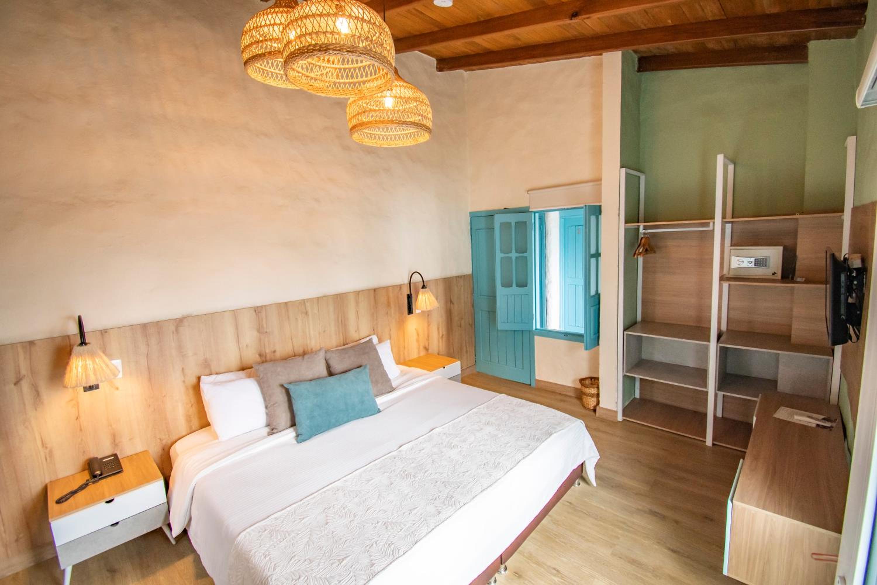 غرفة سوبيريور بسرير مزدوج بشرفة، Hotel Salento Real Eje Cafetero 2/5