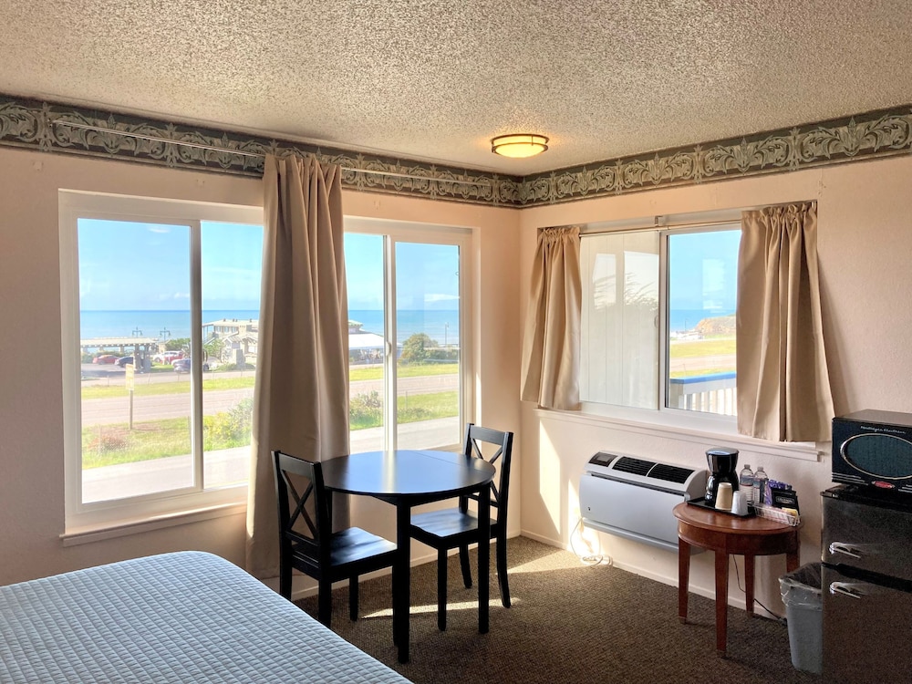 Coast Riders Inn 32/50