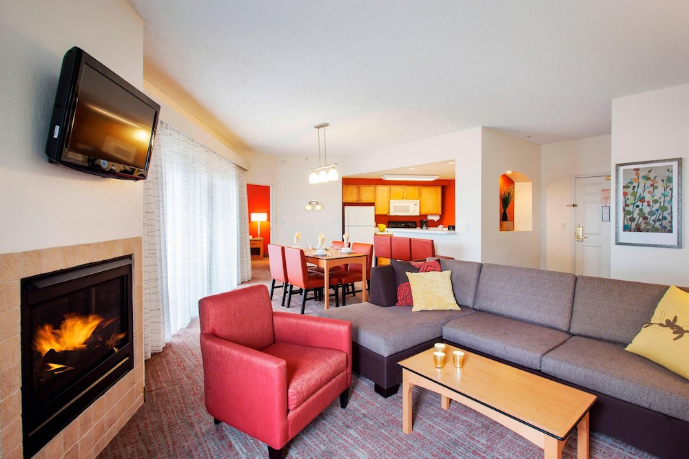Sonesta ES Suites Goodyear 26/58