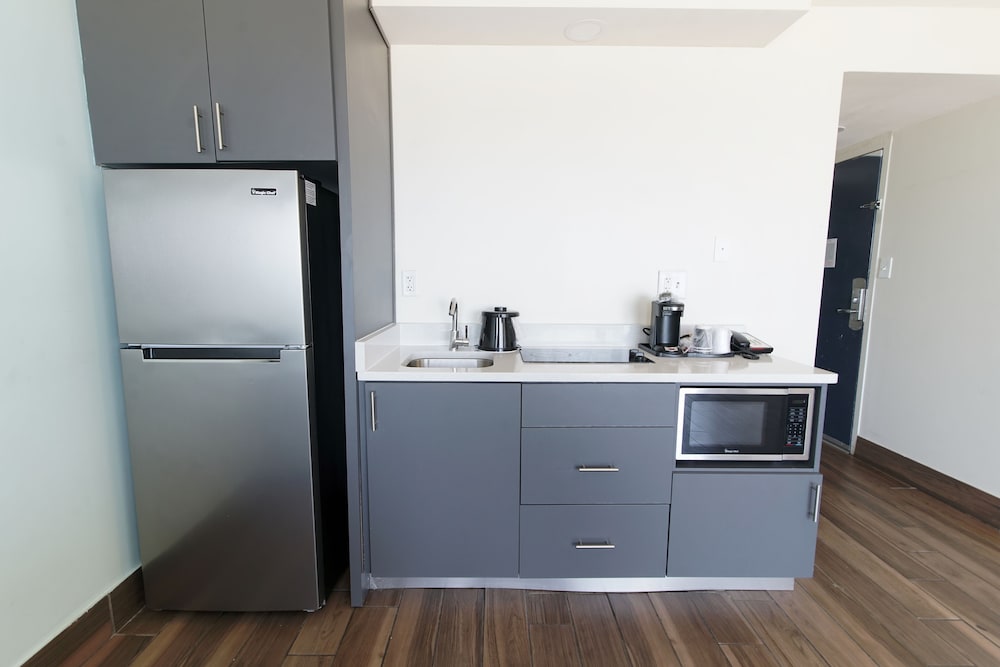 Marjac Suites 14/53
