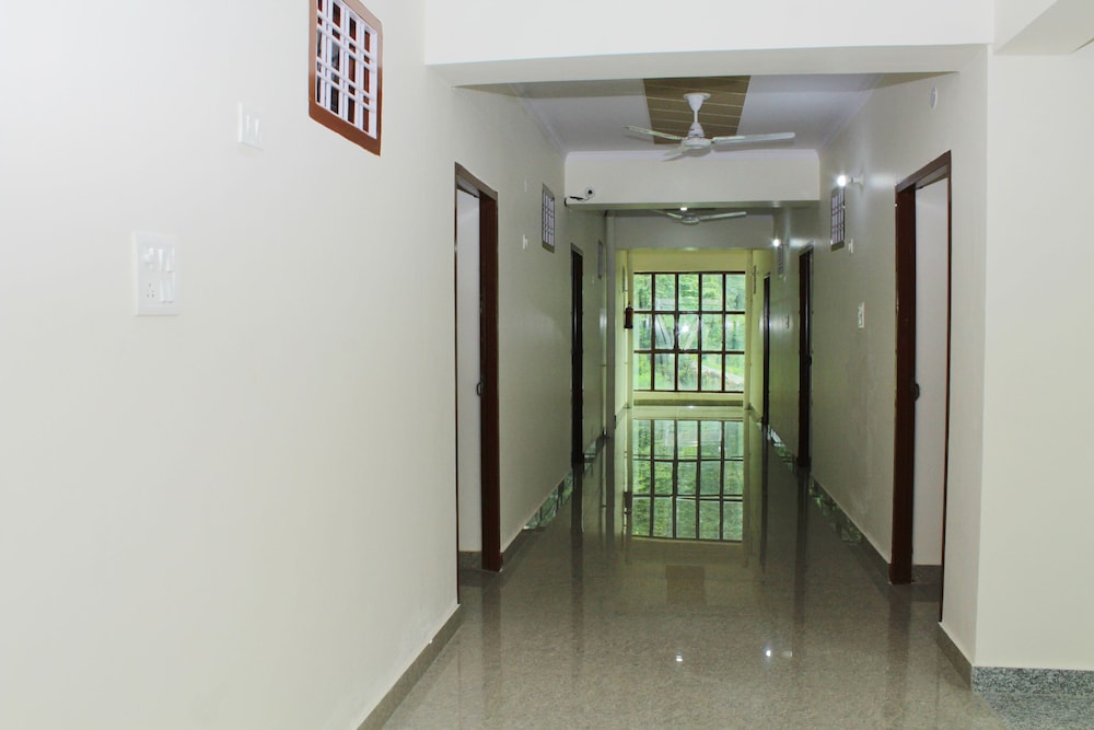 Yatrik Inn 4/56