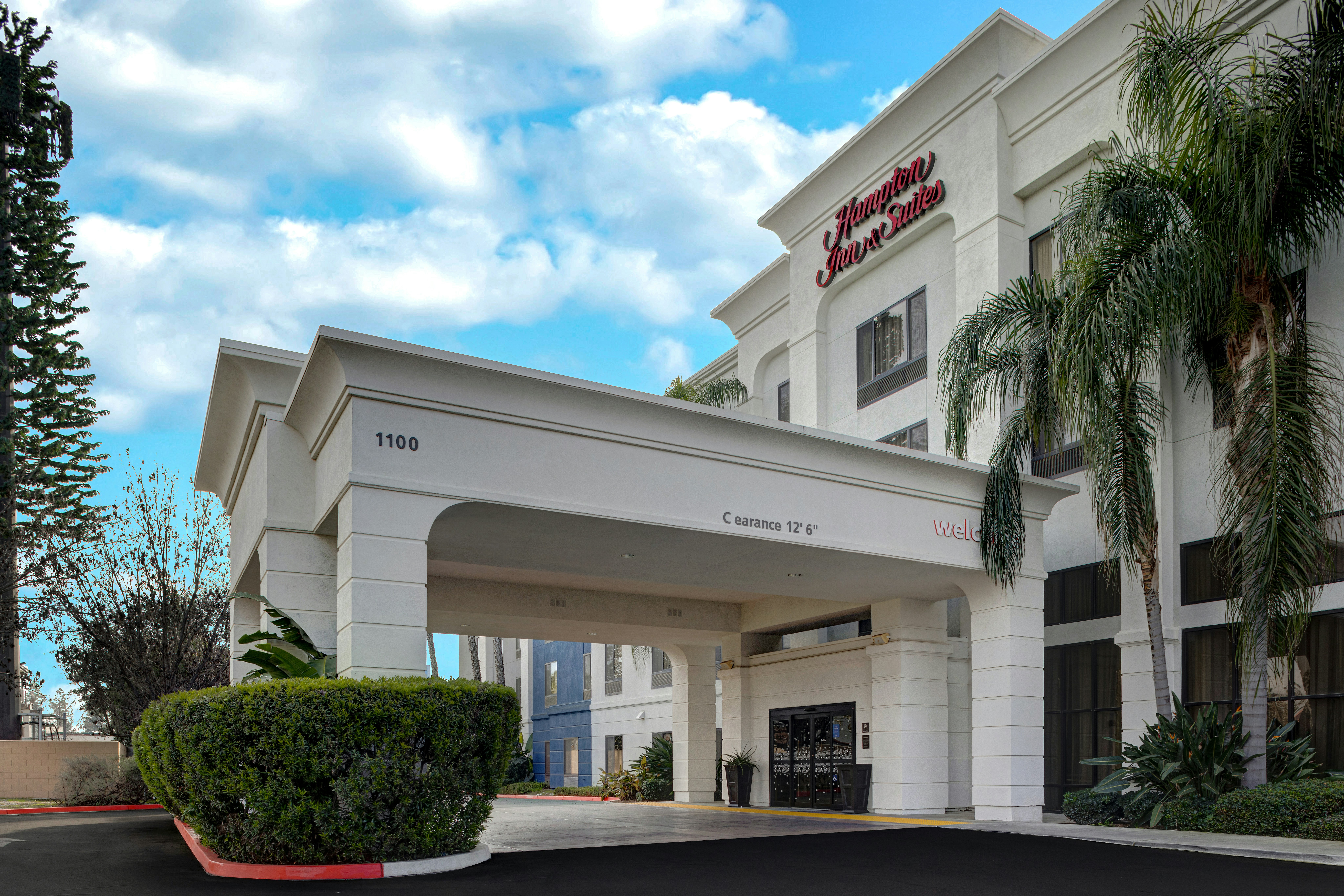 Hampton Inn And Suites Tulare 2/60