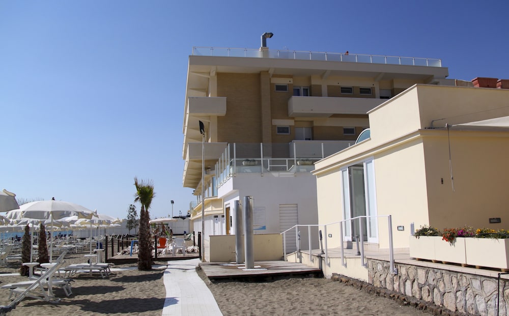 Hotel Miramare 68/77