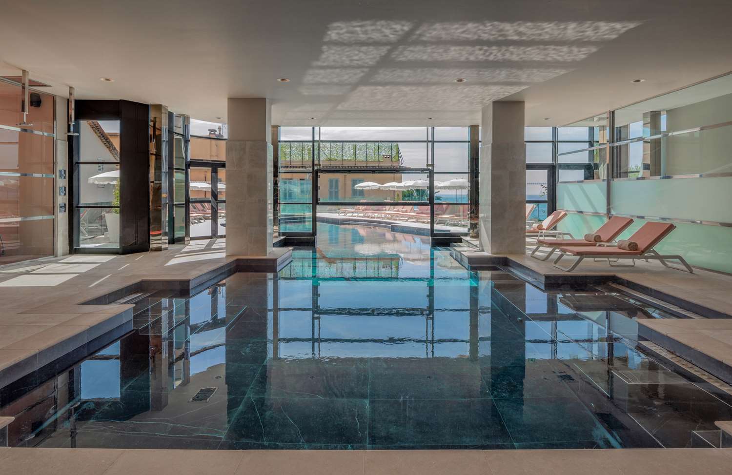 swimming pool spa