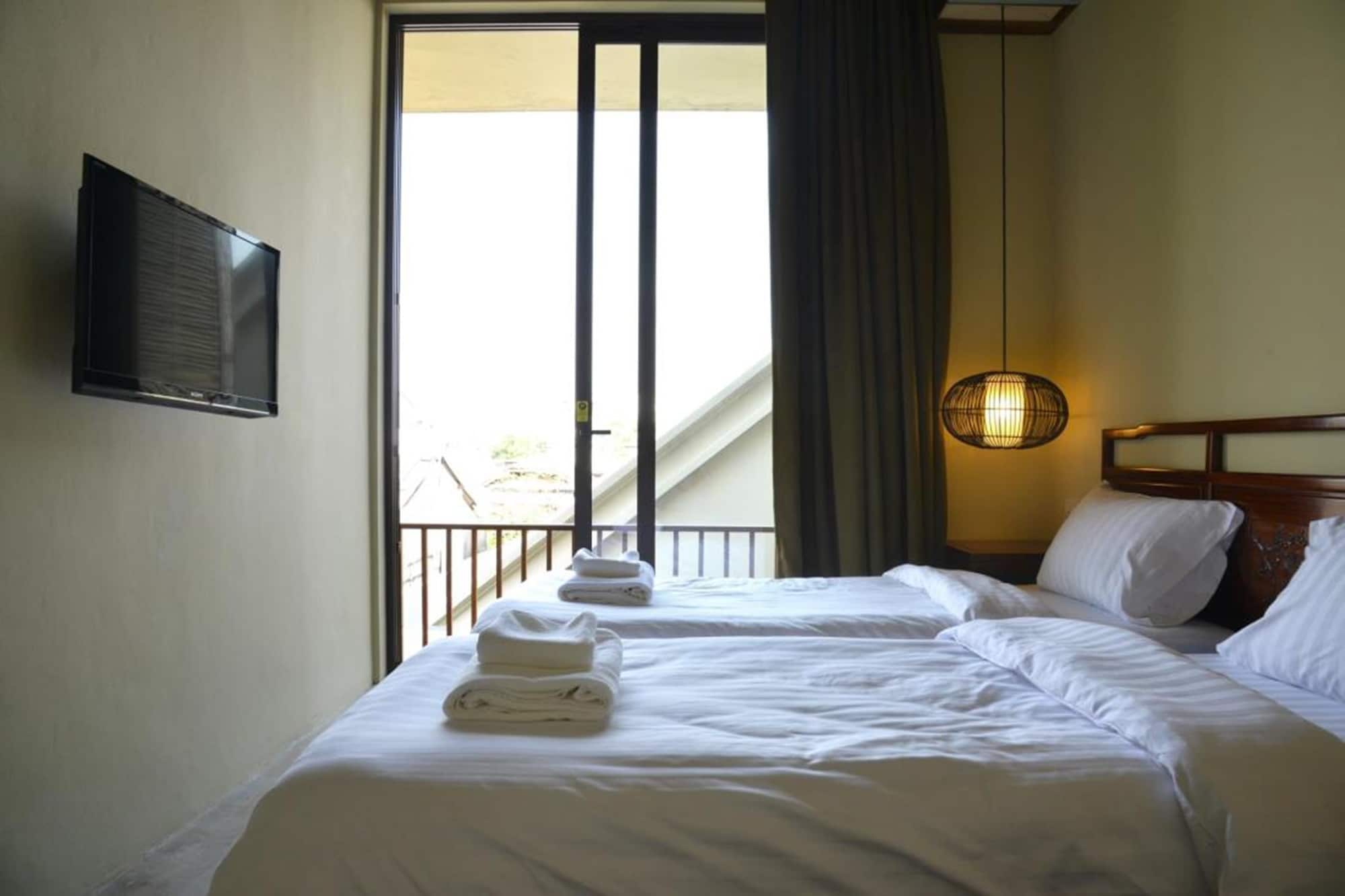 STANDARD, TWIN BEDS