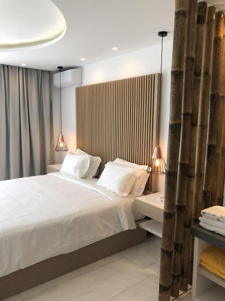 Grand Beach 10/71