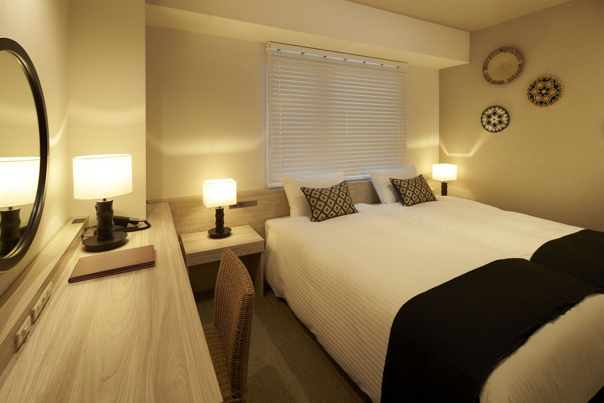 STANDARD, TWIN BEDS, SMOKING