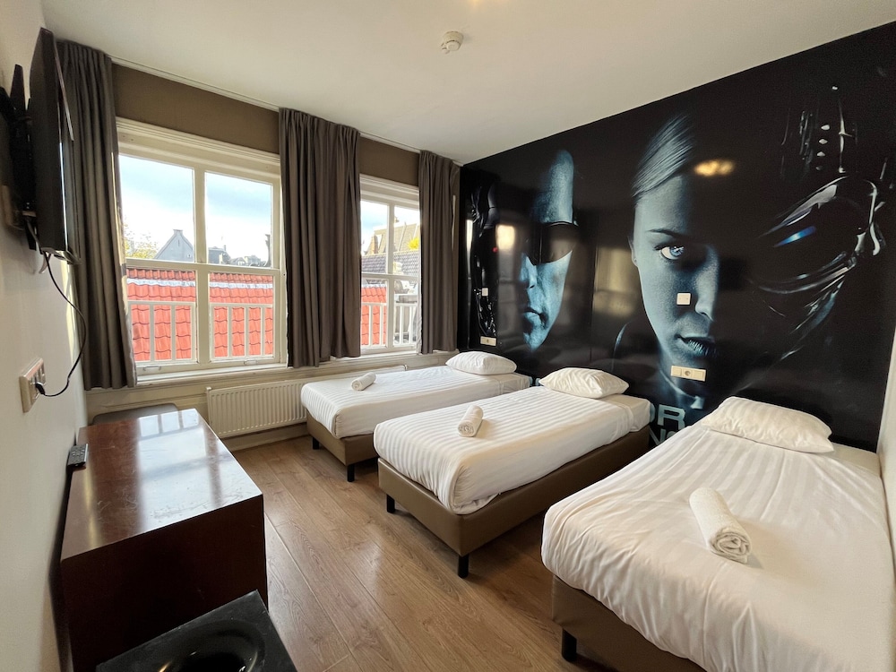 Heart of Amsterdam 16/50