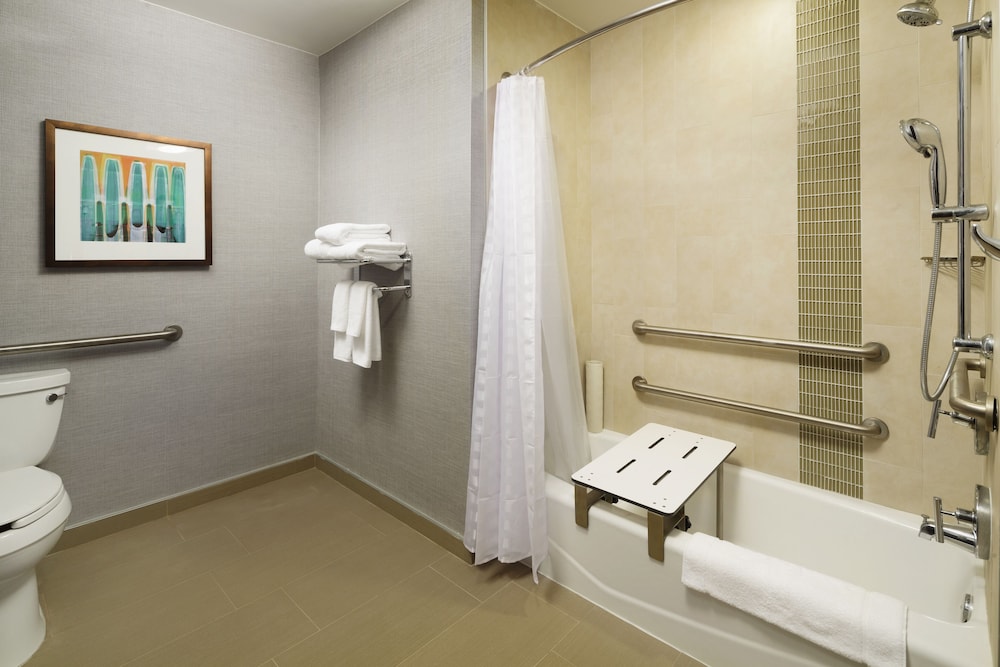Hyatt Place Lubbock 16/54