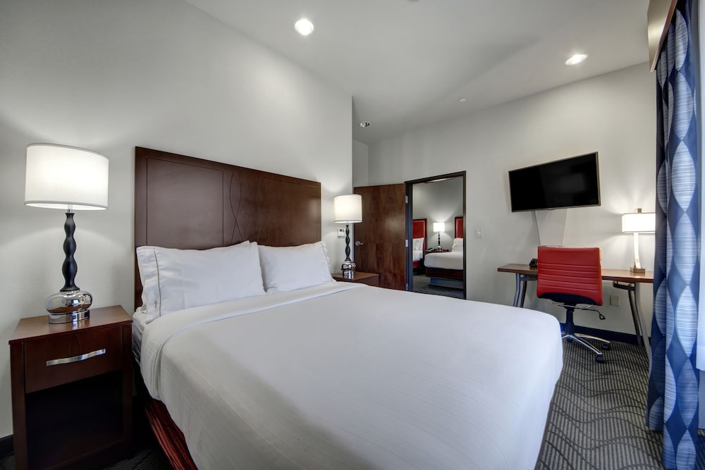 Holiday Inn Express Hotel Amp Suites Oklahoma City North 18/50