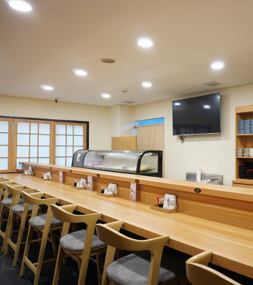 Asuka Hotel MM2100 Industrial Town 47/51