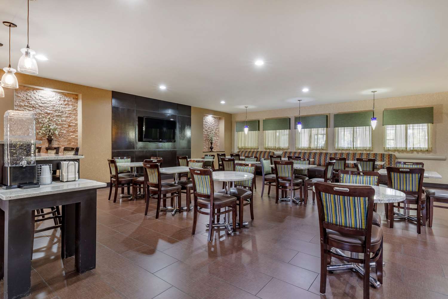 Comfort Suites Georgetown, TX 19/24