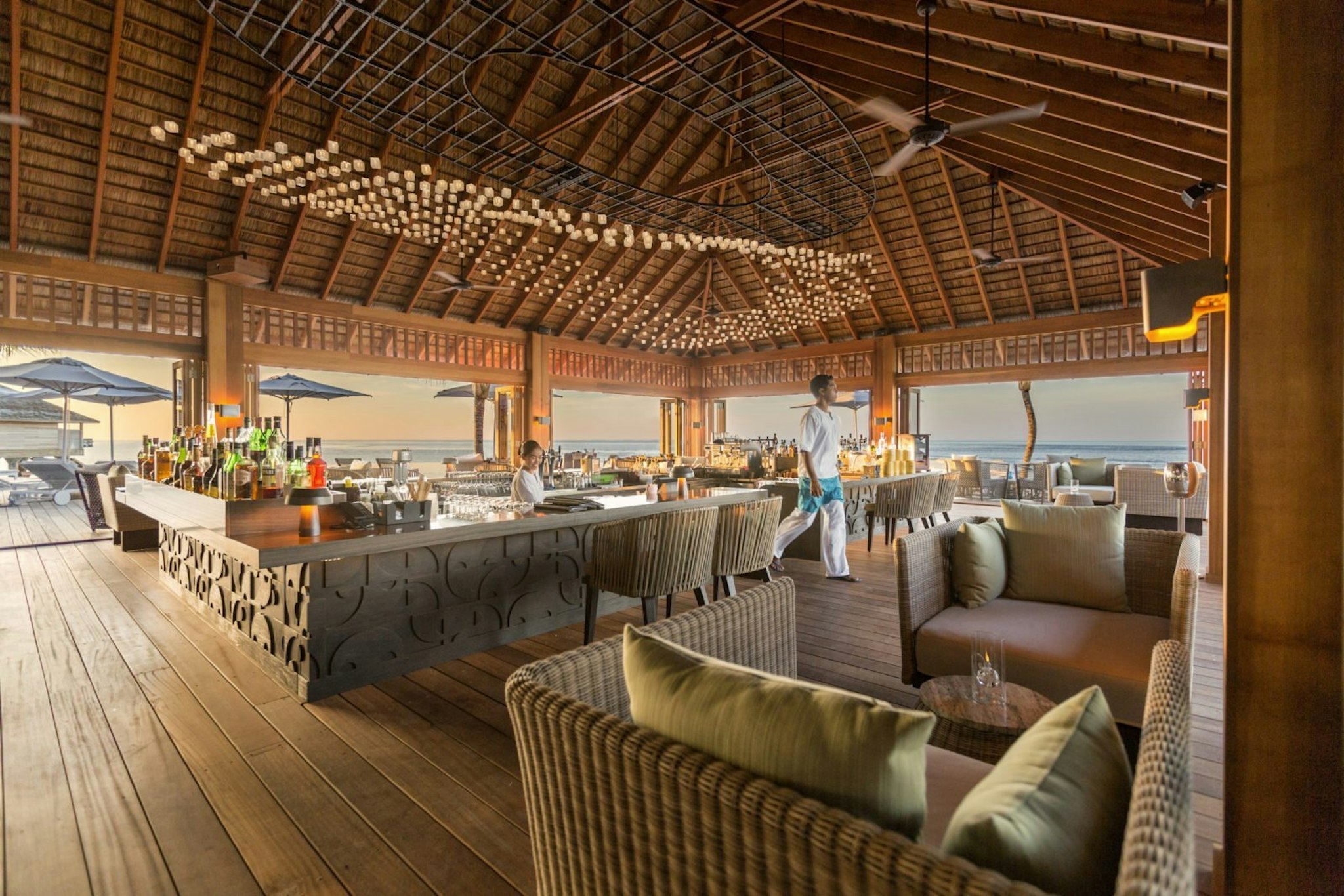 HURAWALHI ISLAND RESORT MALDIVES 68/99