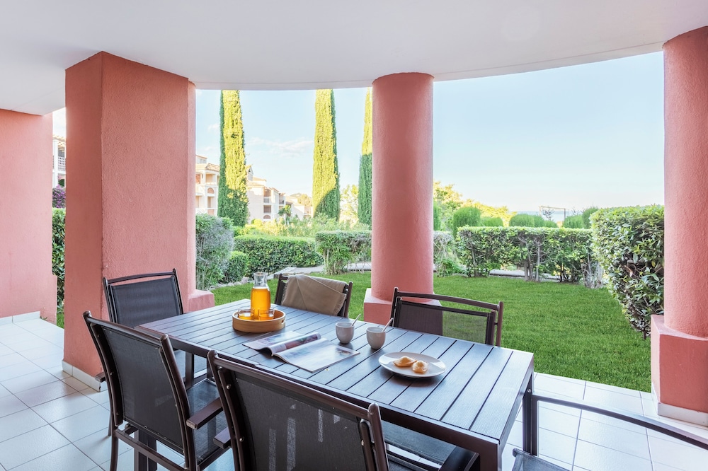 Pierre Vacances Village Residence Cap Esterel 35/50