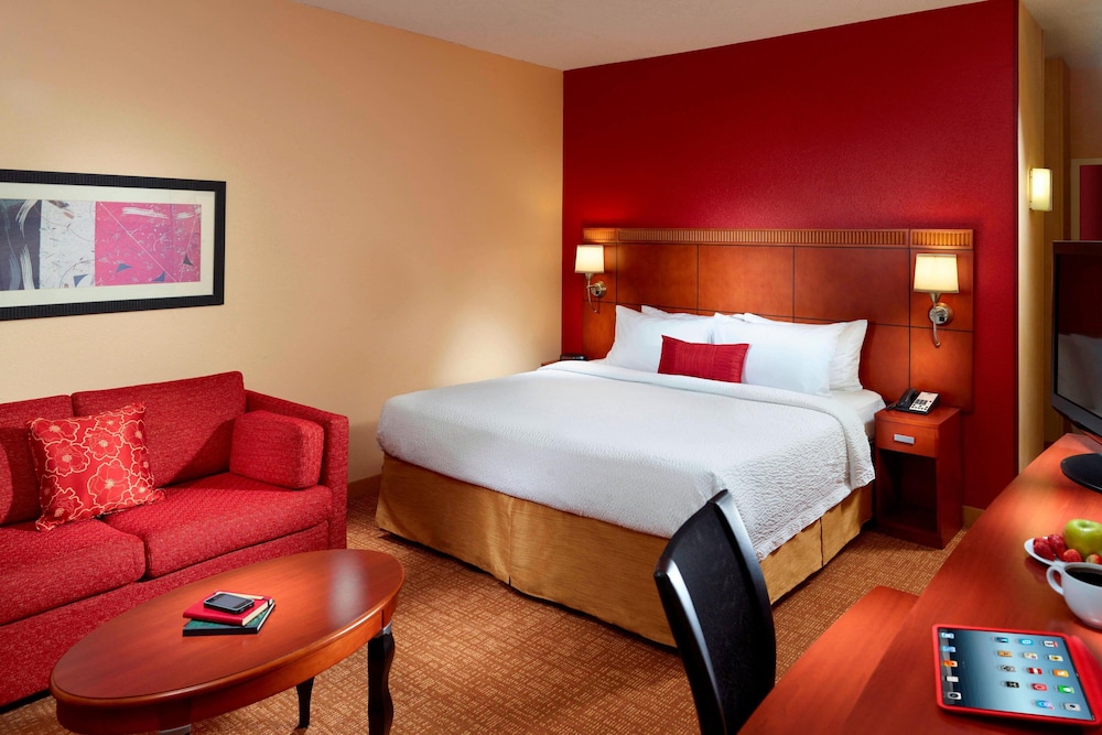 Courtyard by Marriott Birmingham Hoover 7/57