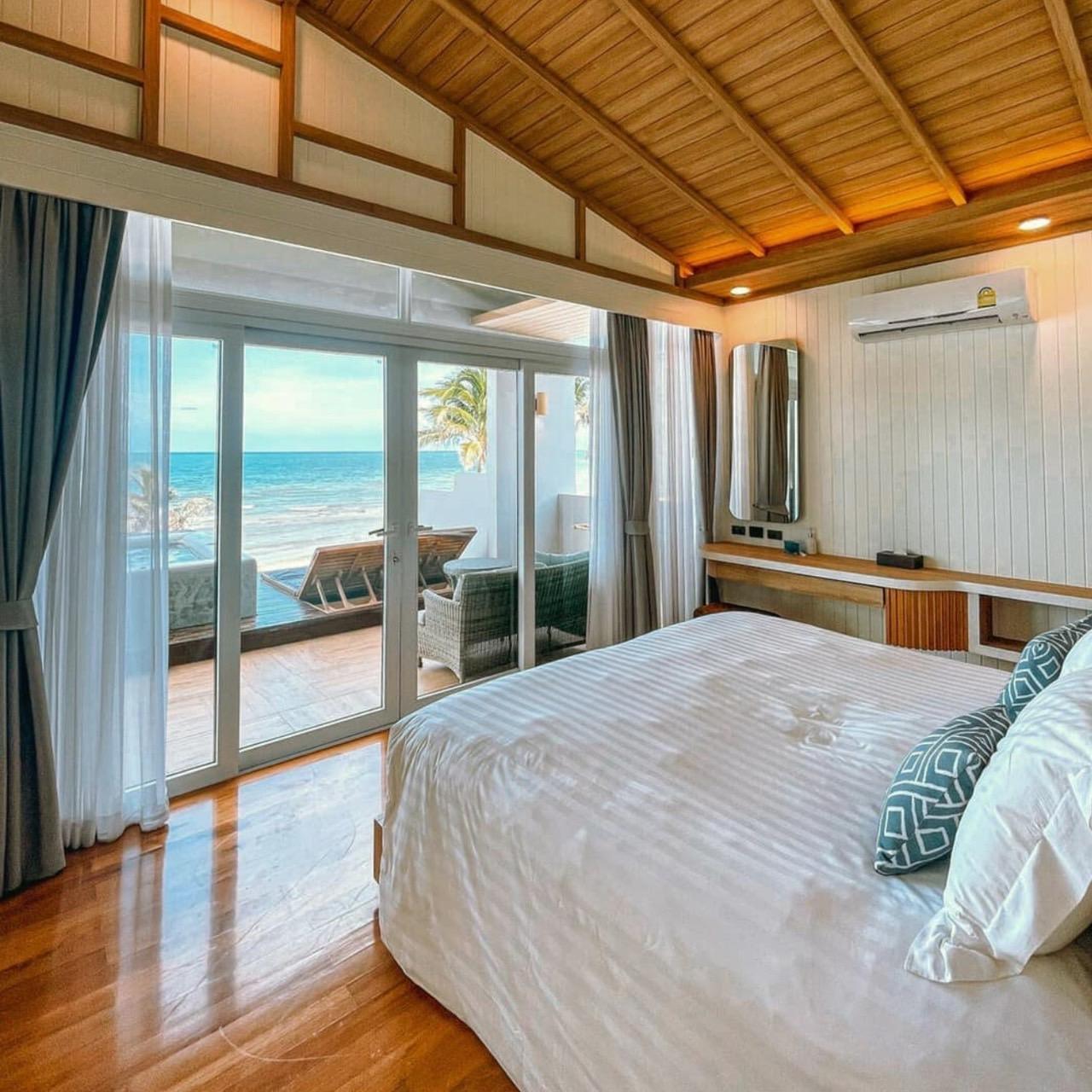 Junior Suite, Beach Front, Ocean View