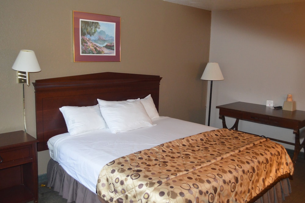 American Elite Inn 38/66