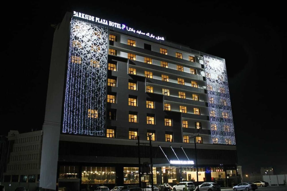 Parkside Plaza Hotel