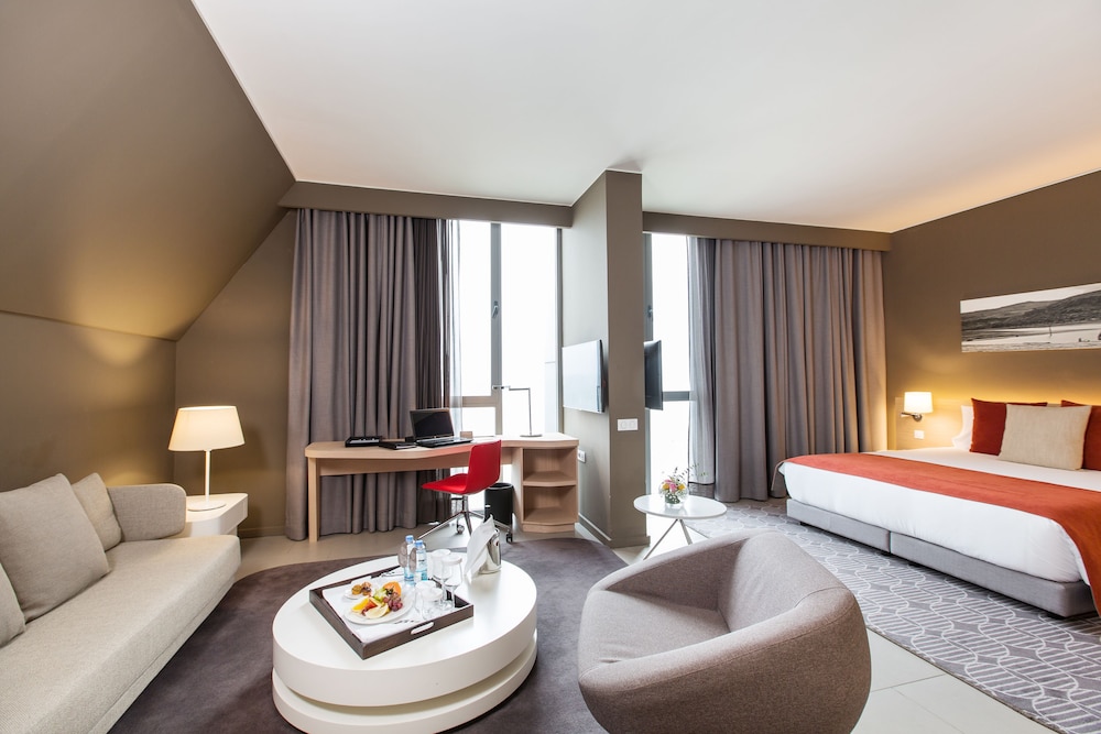 NOOM HOTEL CONAKRY 20/50