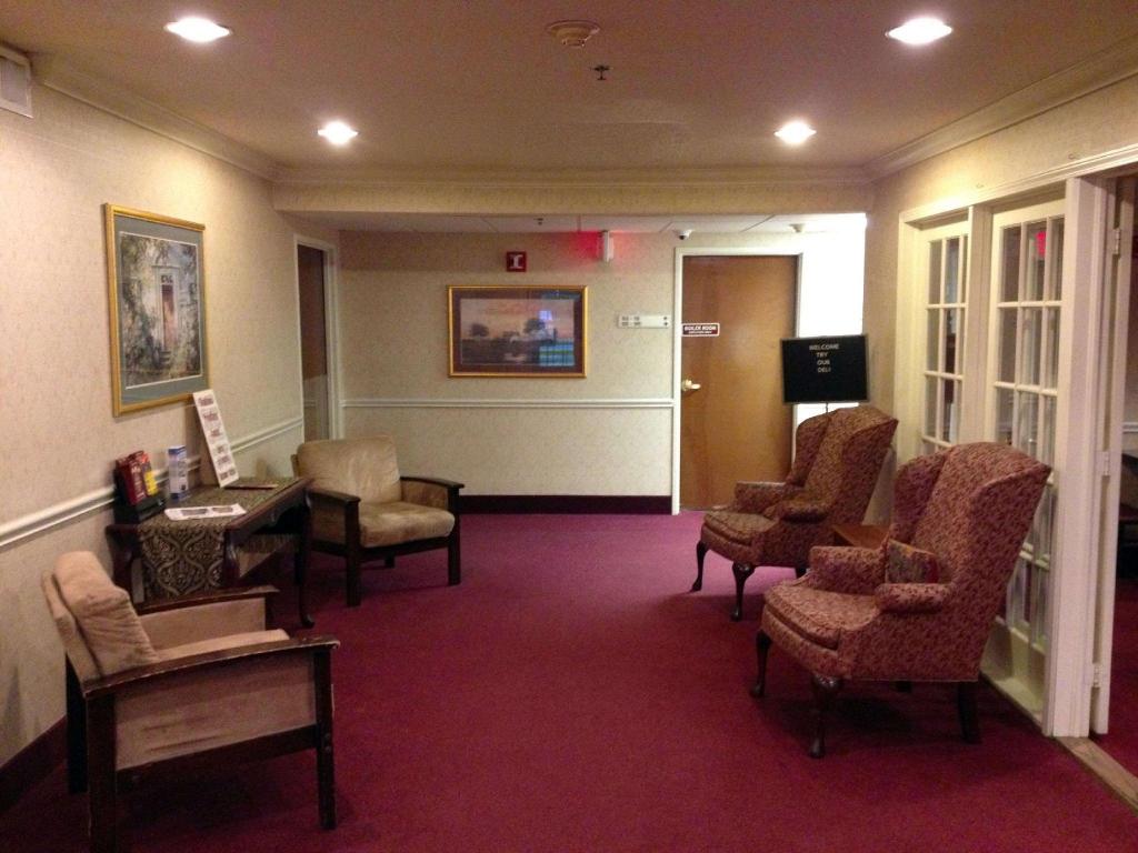 Country Hearth Inn & Suites Willard 8/12