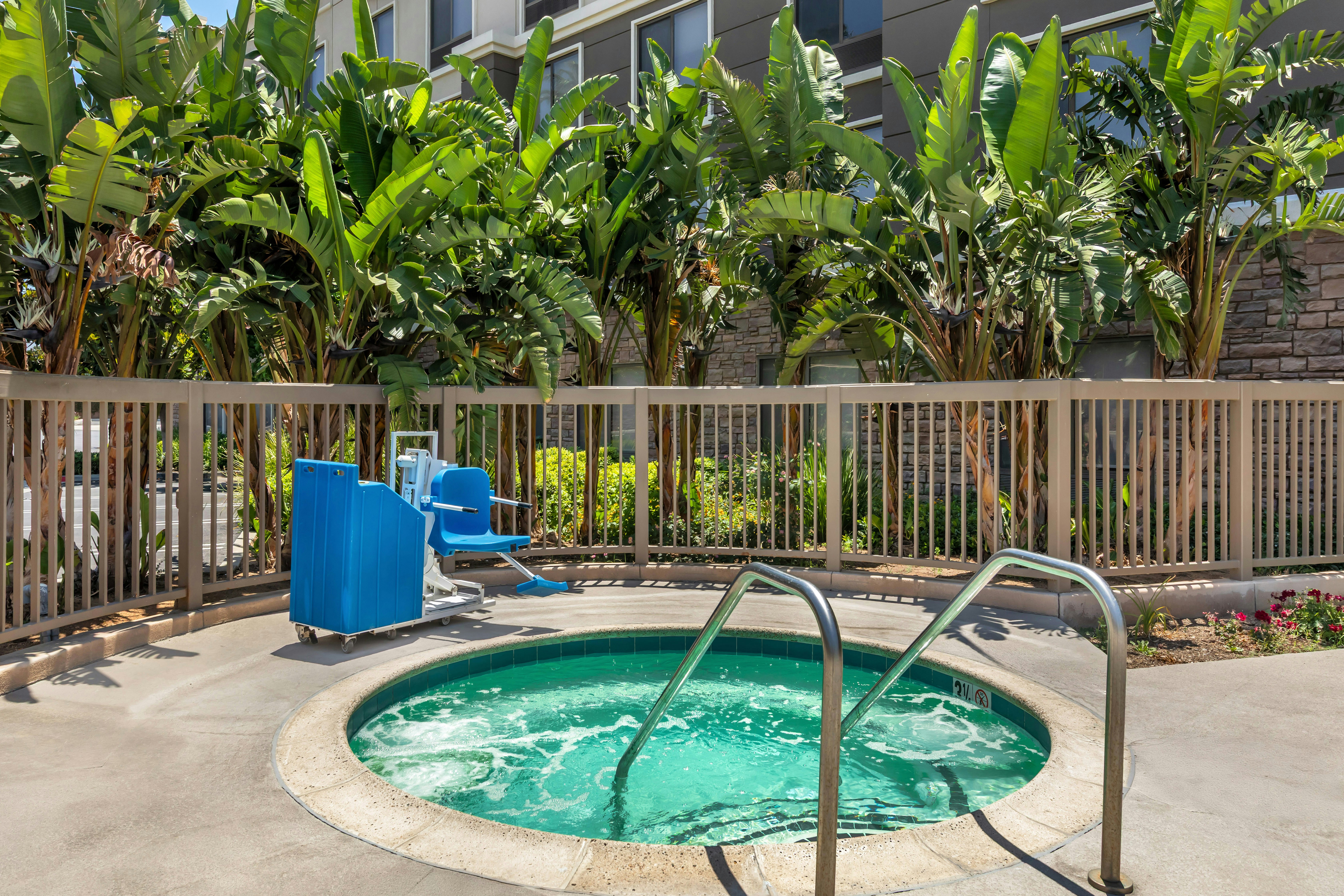 Hampton Inn And Suites Moreno Valley 62/63