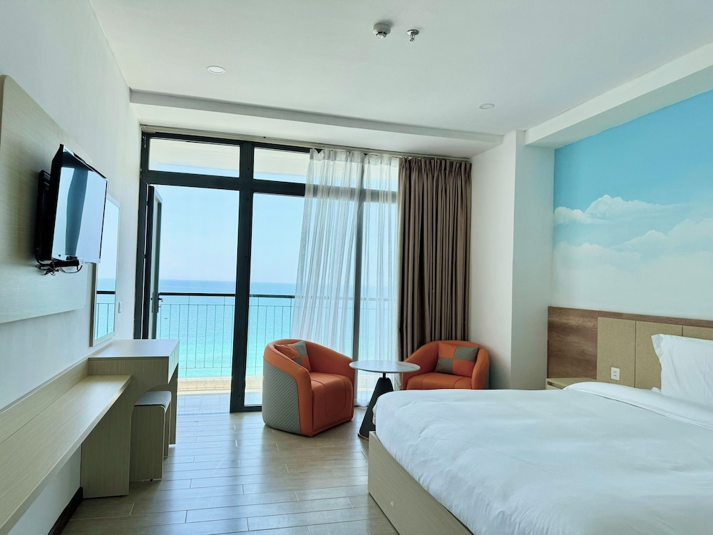 EXECUTIVE, SINGLE, OCEAN VIEW, BALCONY