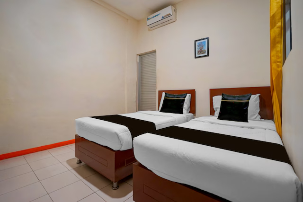 Townhouse Oak near RSUD Dr Zainoel Abidin formerly Poma Hotel 28/46