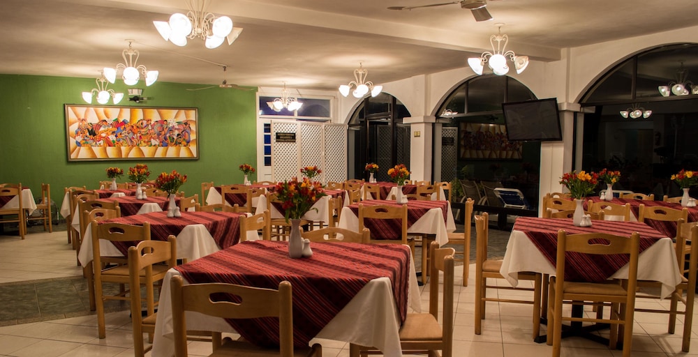 Hotel La Riviera De Atitlan 45/65