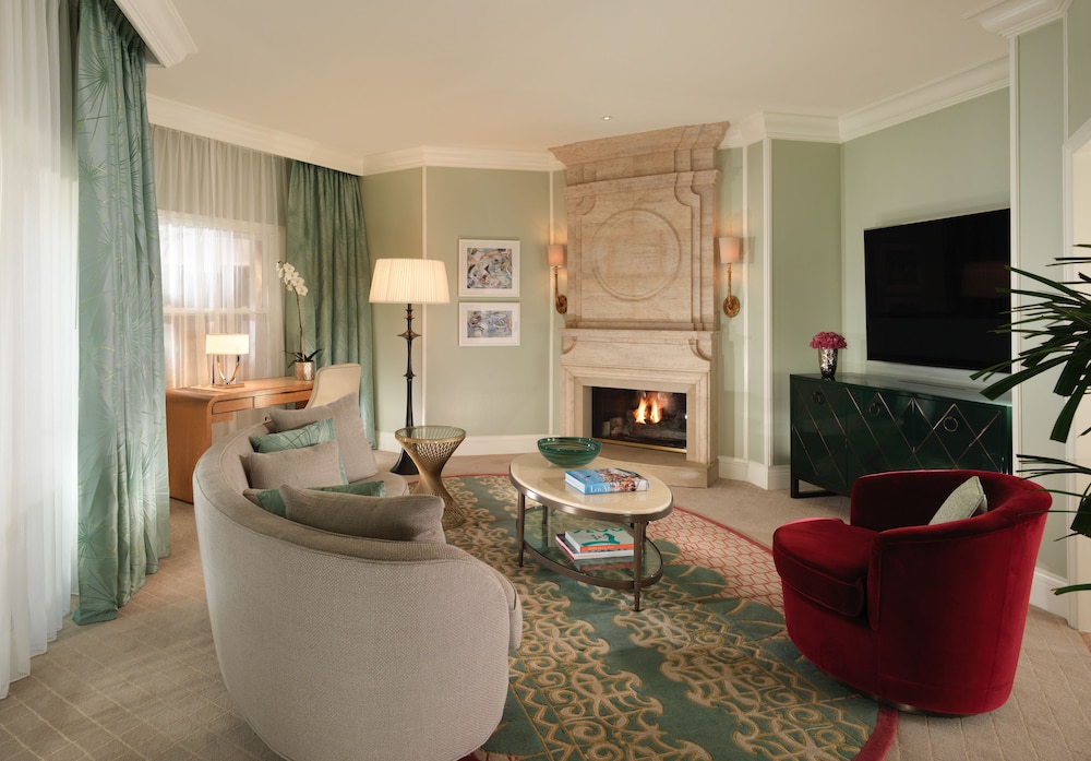 The Beverly Hills Hotel 62/96