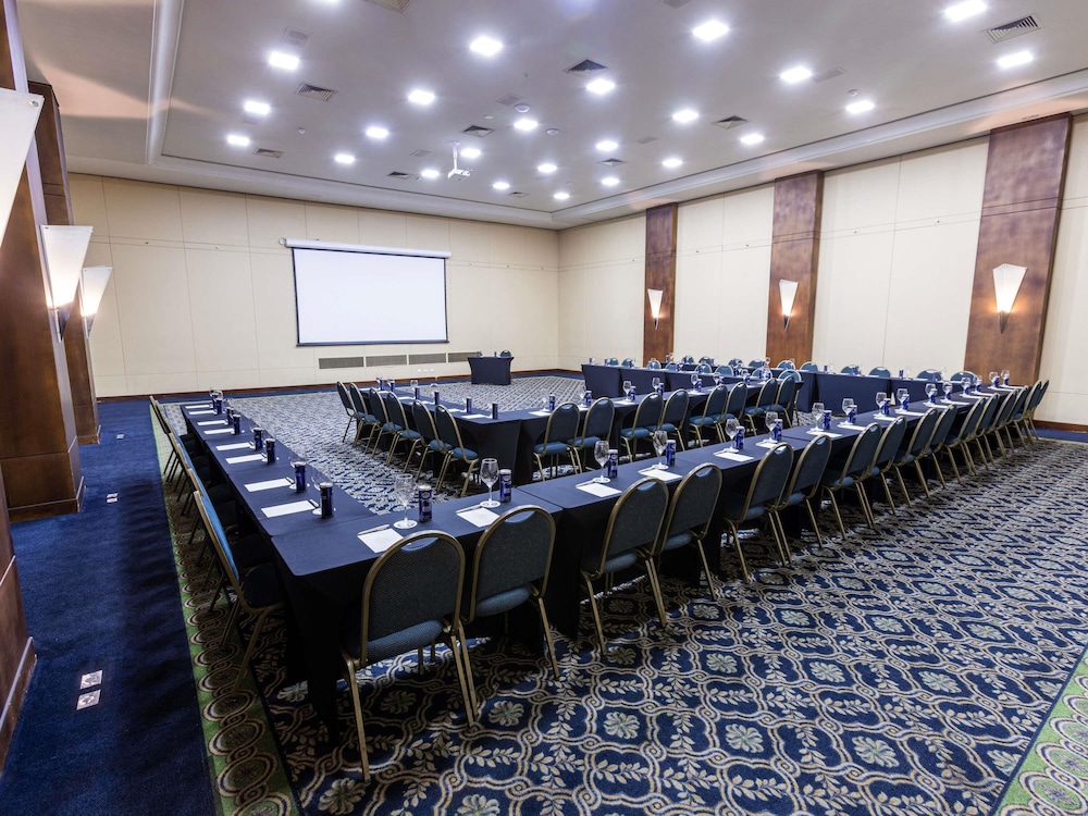 Grand Mercure Curitiba Rayon 45/50