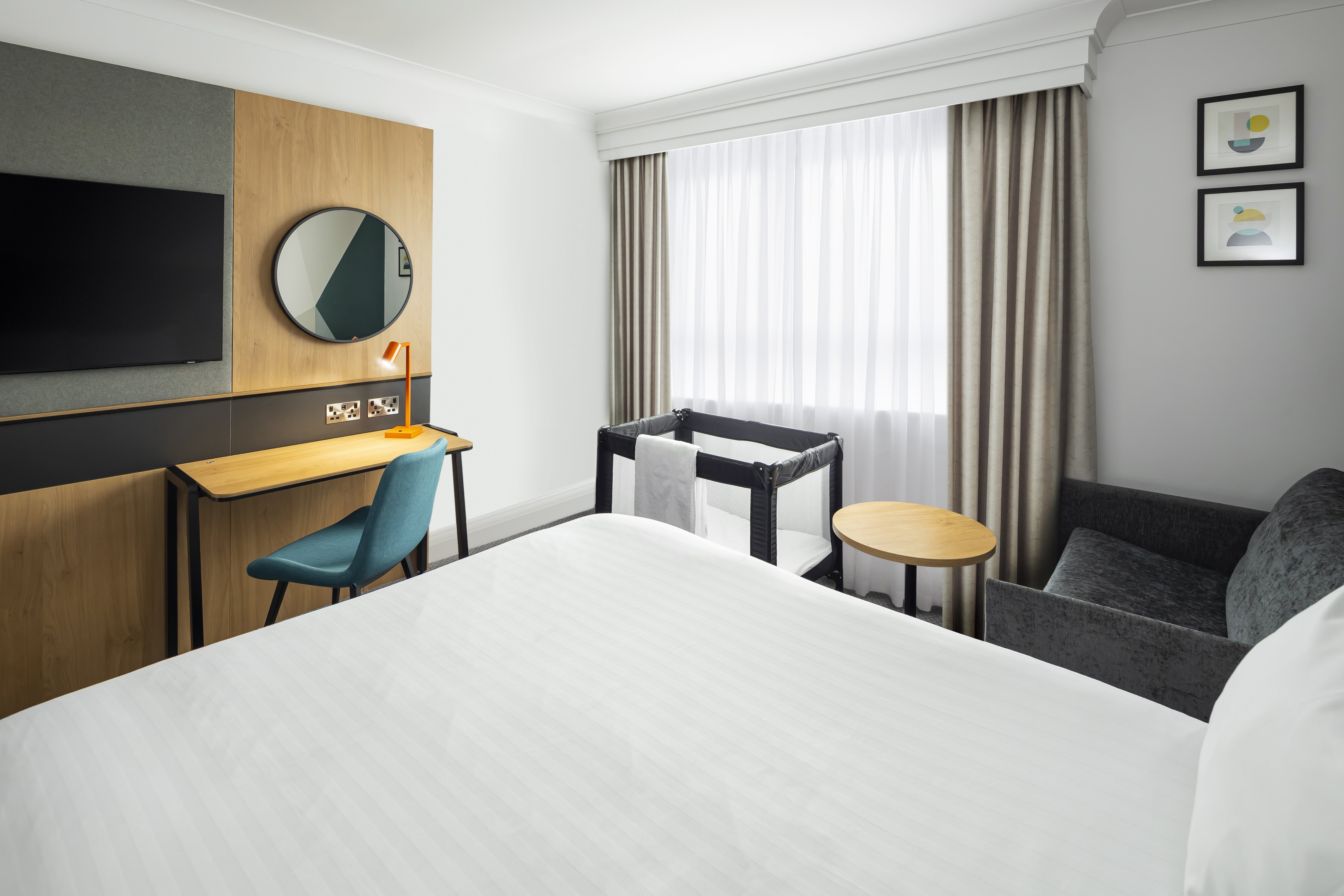 Holiday Inn Southampton-Eastleigh M3, jct13 19/72