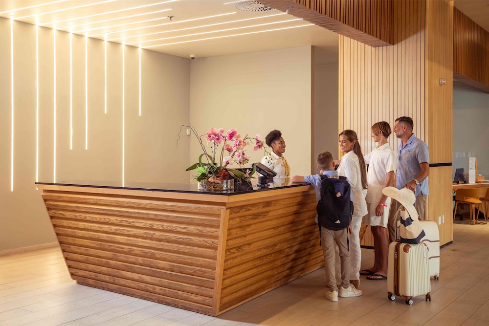 Sonesta Maho Beach Resort And Casino And Spa 12/67