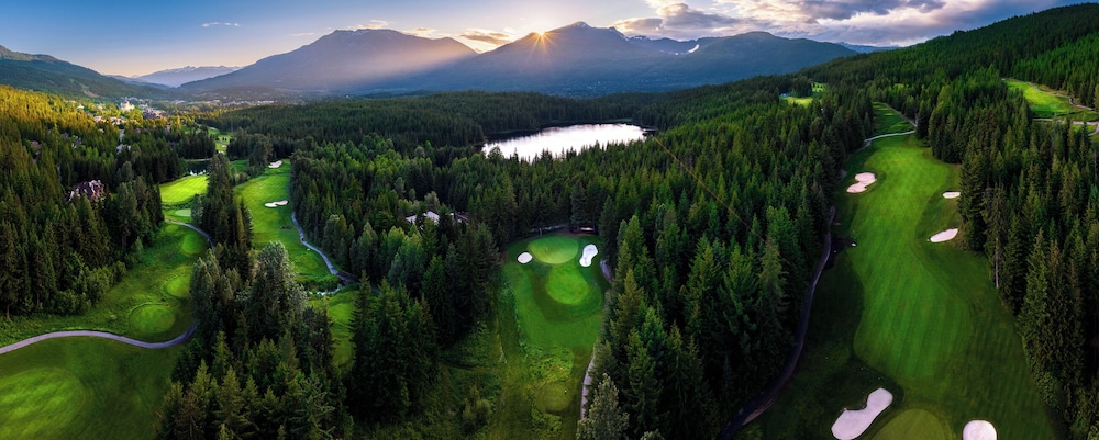 Fairmont Chateau Whistler Gold Experience 41/48