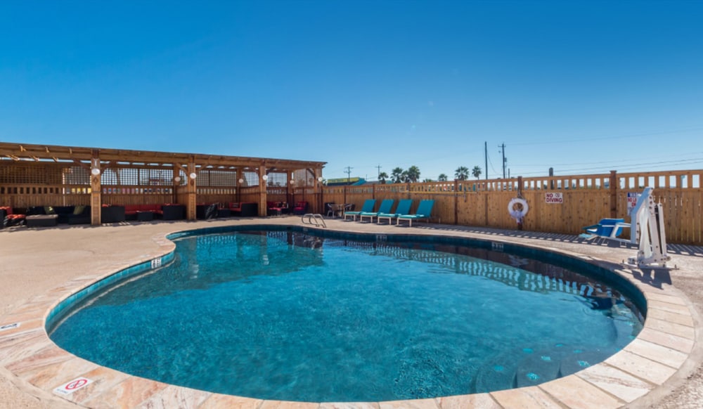 Oceans Edge Hotel, Port Aransas,TX (ex Red Roof Inn Port Aransas) 3/62