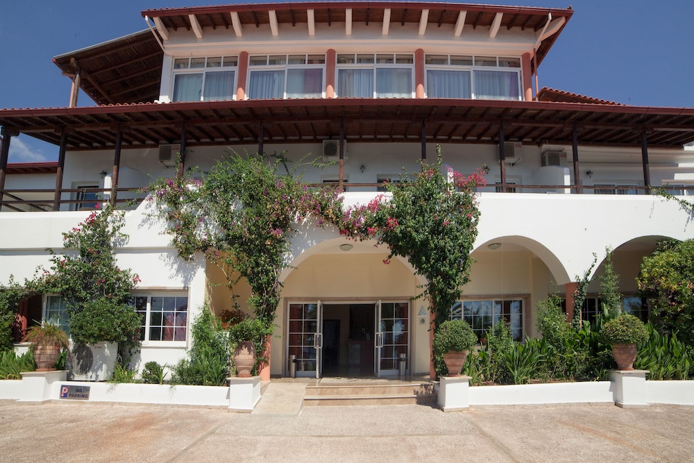Alexandros Palace Hotel and Suites 5/83
