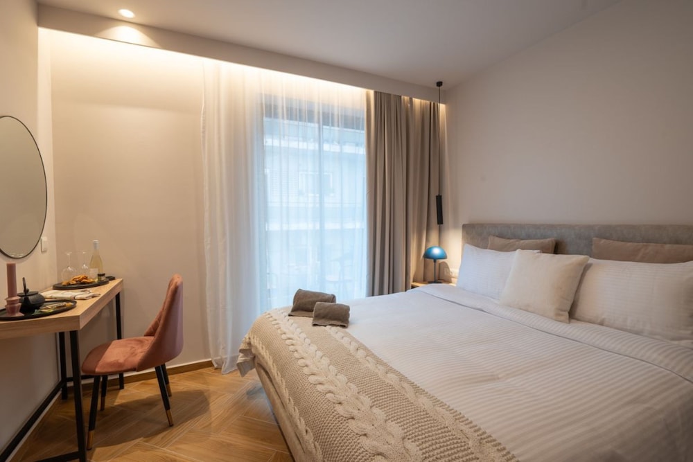 IRA Hotel 20/63