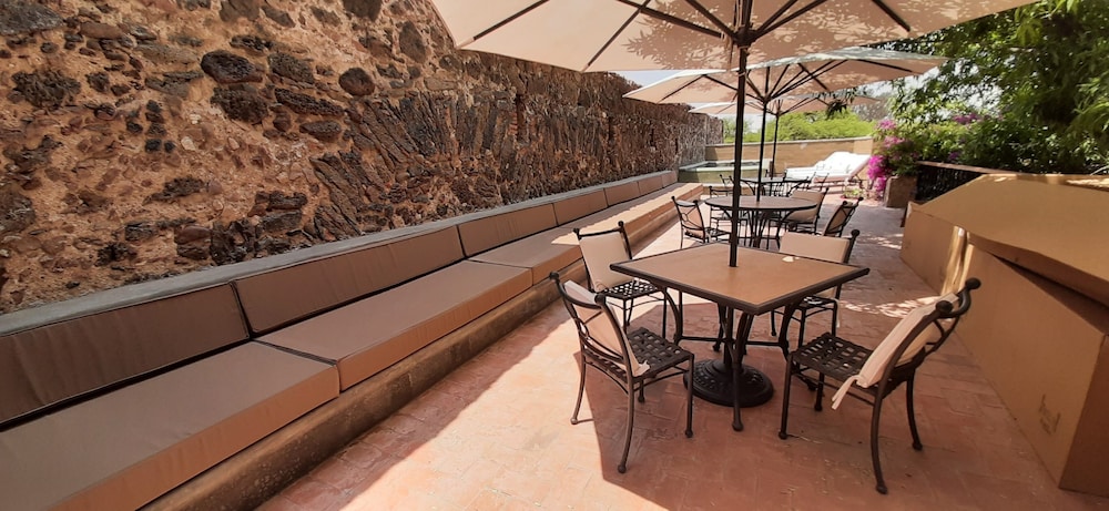 Hotel Hacienda EL Salitre 24/50