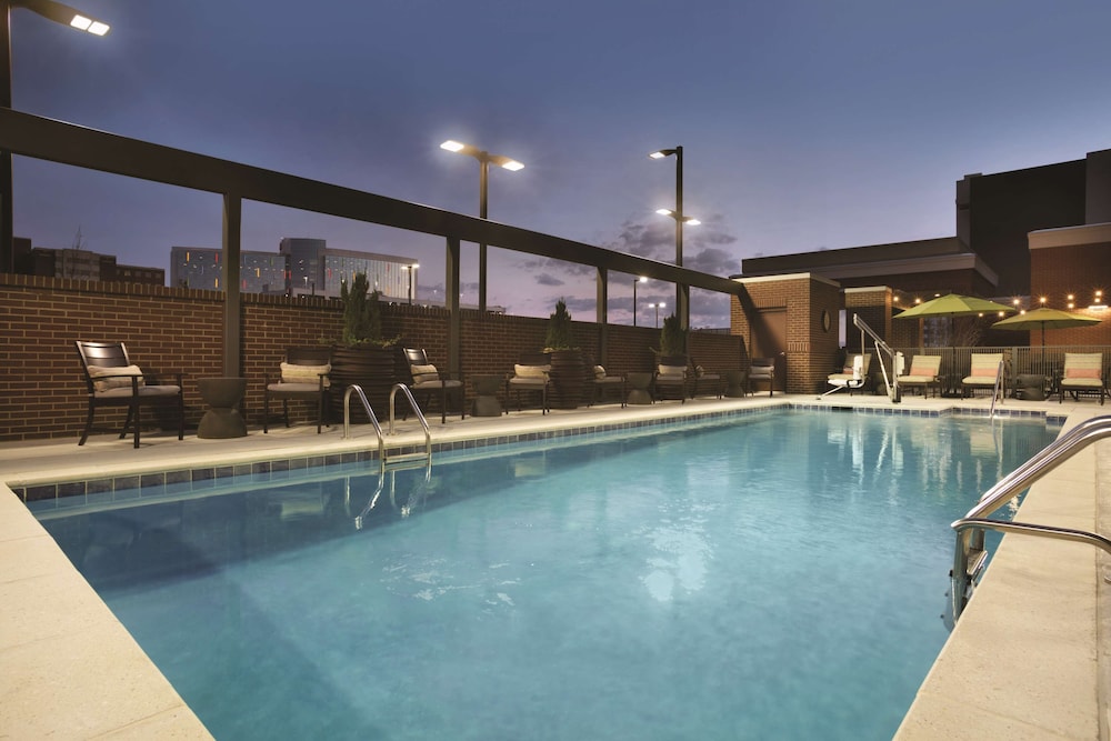 HILTON GARDEN INN DOWNTOWN BIRMINGHAM photo4