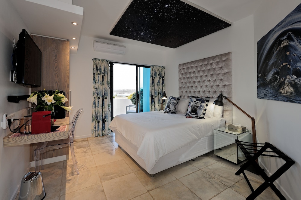 Sea Star Cliff 26/76