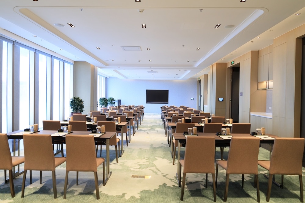 Shangri-La Nanshan Shenzhen 48/58