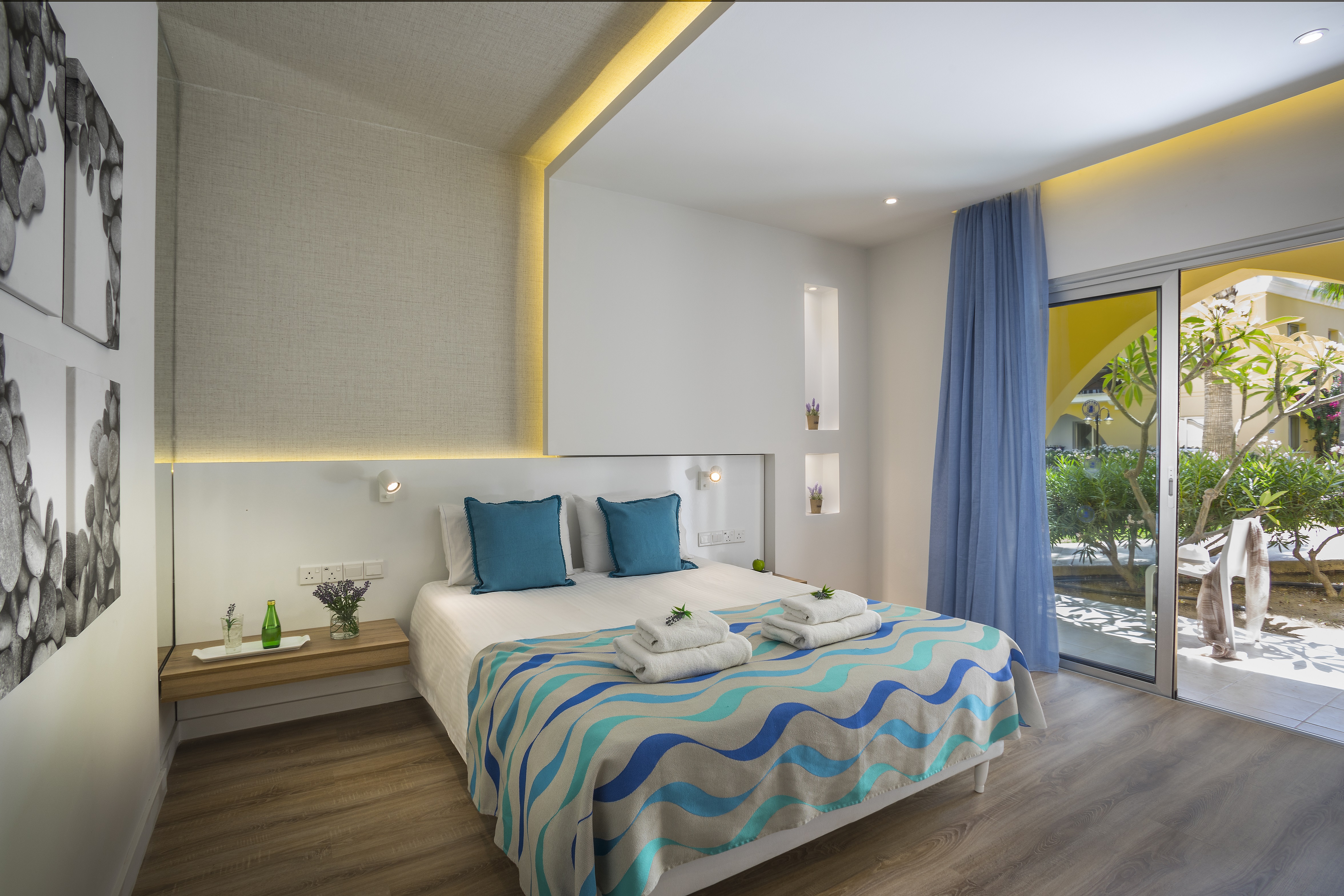 Malama Beach Holiday Village 10/62